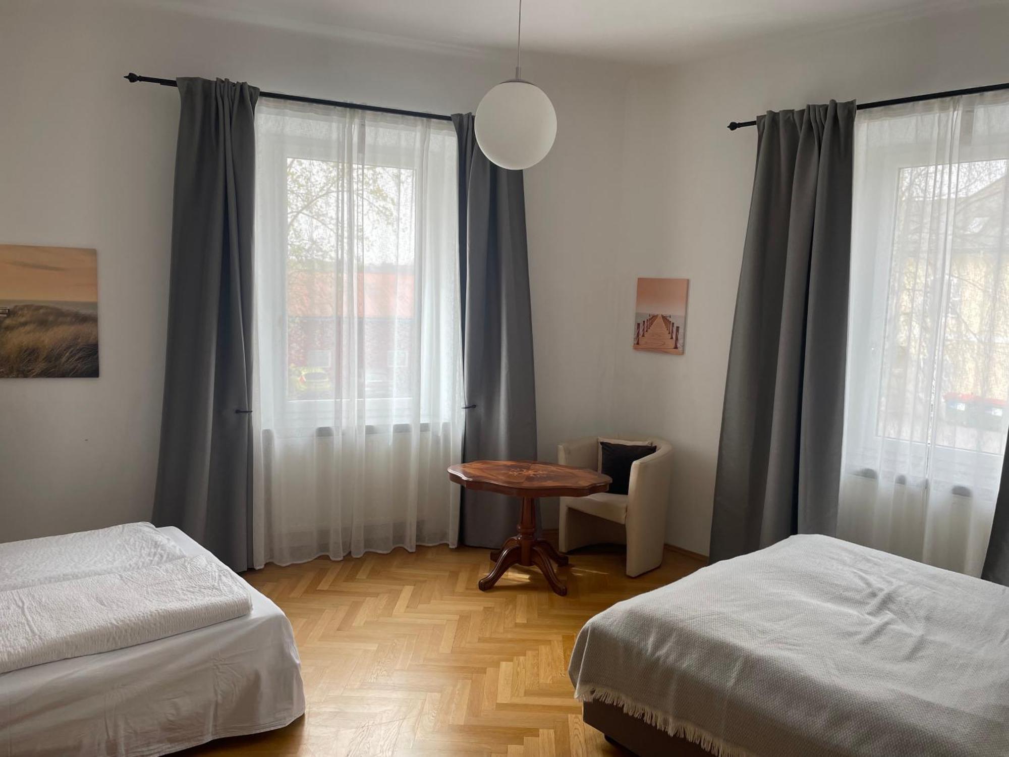Studios Klagenfurt Klagenfurt am Wörthersee Zimmer foto